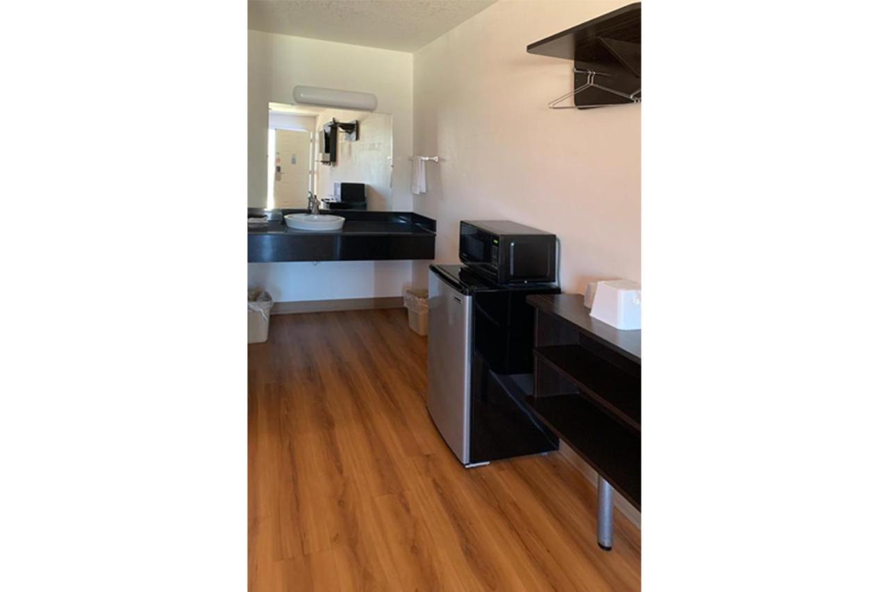 Motel 6 Cameron Mo Eksteriør billede